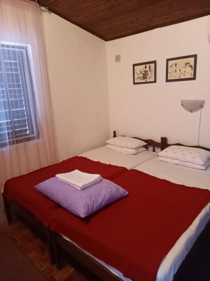 Apartmani Ficurin 스타리그라드 파클레니차 외부 사진